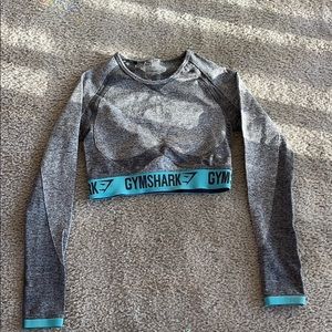 Long sleeve crop top